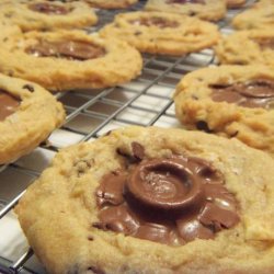Peanuty Rolo Cookies recipe