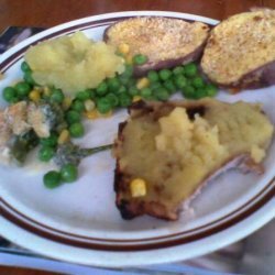 Naturally Sweetened Baked Pork Chops With Apple Sauce recipe
