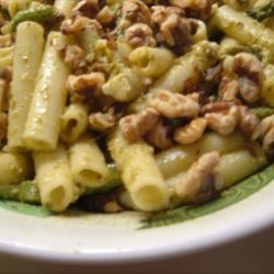 Penne With Blue Cheese, Pesto, Walnuts, and Asparagus recipe