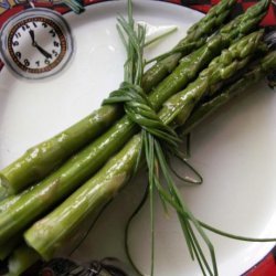 Asparagus With Truffle Oil Vinaigrette recipe