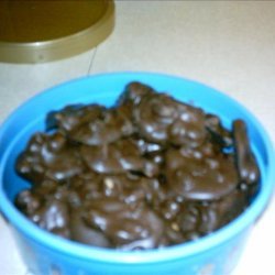 Laurie's Microwave Peanut Clusters recipe