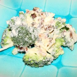 Aunt Bobbie's Broccoli Salad recipe