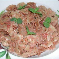 Bucatini Alla Lipari (Bucatini With Nut Pesto and Tomato Sauce recipe