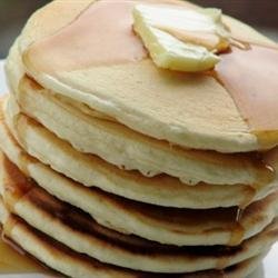 Extra-Yummy Fluffy Pancakes recipe