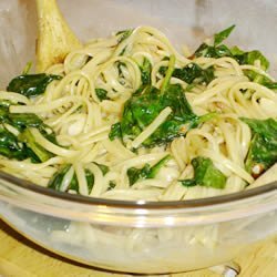 Linguine with Spinach and Brie recipe