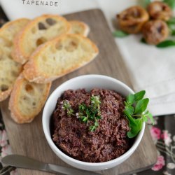 Fig and Olive Tapenade recipe