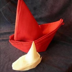 Serviette/Napkin Folding, Elegant Sail recipe