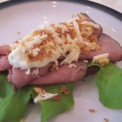 Smushi 4: Roast Beef With Remoulade, Horseradish and Fried Onion recipe