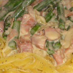 Linguini With Prosciutto and Asparagus recipe