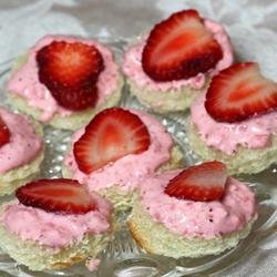 Creamy Strawberry Sandwiches recipe