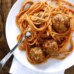 Creamy Sun-Dried Tomato Spaghetti and Turkey Meatballs recipe