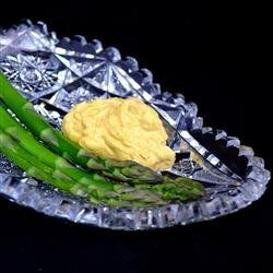Cold Asparagus with Curry Dip recipe