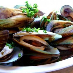 Mussels in White Wine Sauce (Mejillones a La Marinara) recipe