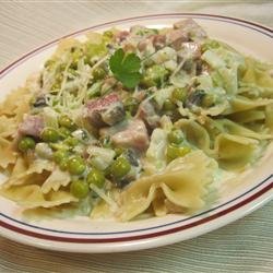 Farfalle with Ham and Peas recipe