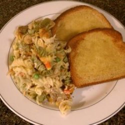 Rainbow Rotini, Chicken & Broccoli Casserole recipe