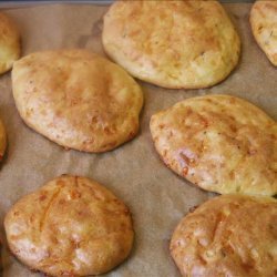 Petits Choux Au Fromage Ou Gougeres (Cheese Puffs) recipe