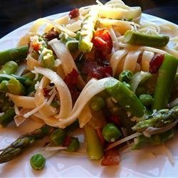 Creamy Asparagus and Peas Pasta recipe