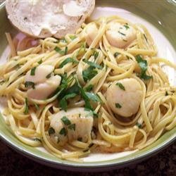 Easy Garlic-Lemon Scallops recipe