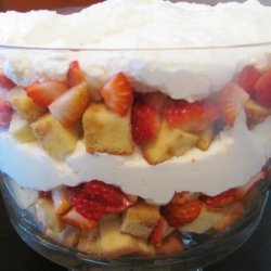 White Chocolate Strawberry Trifle recipe