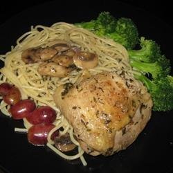 Chicken with Red Grapes And Mushrooms recipe