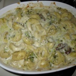 Tortellini Alfredo With Broccoli & Mushroom recipe