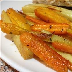 Roasted Sweet Potatoes and Vegetables With Thyme and Maple Syrup recipe