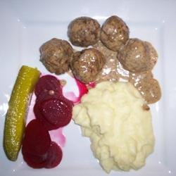 Finnish Meatballs (Lihapyorykoita) recipe