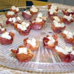 Prosciutto Cups With Apples and Lemon recipe