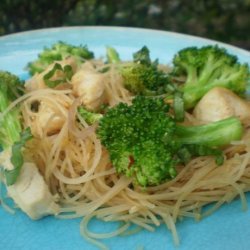 Broccoli and Chicken Noodle Bowl recipe