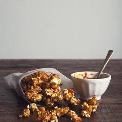 Easy Caramel Popcorn recipe