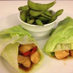 Rachael Ray's Chinese Chicken Lettuce Wraps recipe