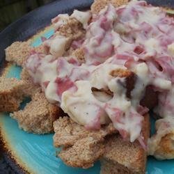 Mom's Easy Creamed Chipped Beef on Toast recipe