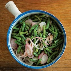 Green Beans With Shallots and Red Pepper recipe