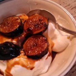 Grilled Fig and Orange Blossom Yogurt Sundaes recipe