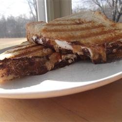 Peanut Butter Cup Grilled Sandwich recipe