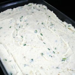 Make Ahead Mashed Potatoes With Roasted Garlic and Chives recipe