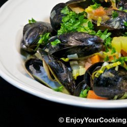 Steamed Mussels in White Wine recipe