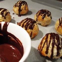 Chocolate Macadamia Macaroons recipe