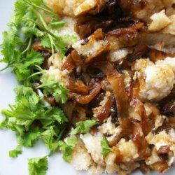 Grits With Caramelized Onions and Goat Cheese recipe