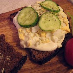 Fried Rye Bread With Egg recipe