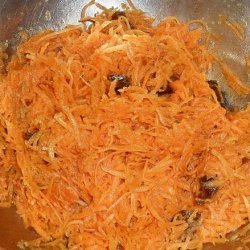 Paleo  Moroccan Carrot Salad With Dates recipe