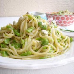 Spaghetti With Young Broad Beans and Goat Cheese recipe