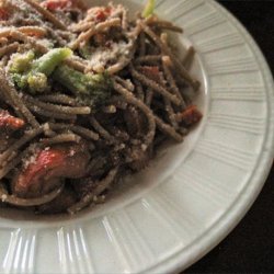 Spaghetti With Sun-Dried Tomatoes and Broccoli recipe