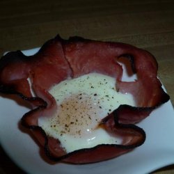 Baked Egg in Ham Cups With Parmesan and Green Onion recipe