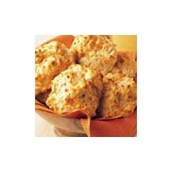 Cheddar and Roasted Garlic Biscuits recipe
