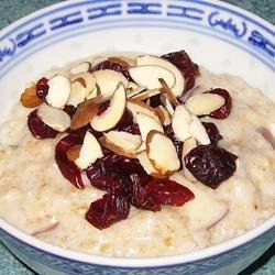 Slow Cooker Fruit, Nuts, and Spice Oatmeal recipe