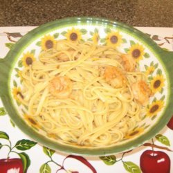 Linguine With Shrimps and Clam Sauce recipe
