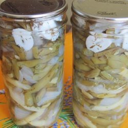 Pickled Garlicky Green Beans recipe