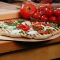 Bobby Flay's Margherita Pizza (Bobby Flay) recipe