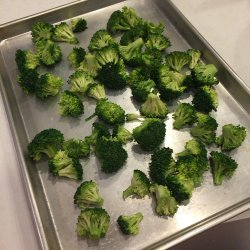 Roasted Broccoli with Garlic and Red Pepper recipe